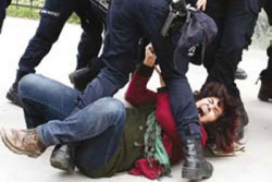 Polis onları Erzurum'a sokmayacak!