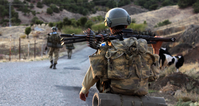 Lice’de iki ayrı noktada çatışma