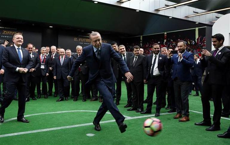 Erdoğan ve kulüp başkanlarından renkli görüntüler