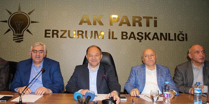 Bakan Akdağ'ın "evet" zaferi