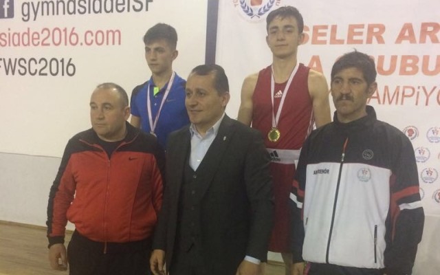 Erzurumlu sporcunun boksta büyük başarısı