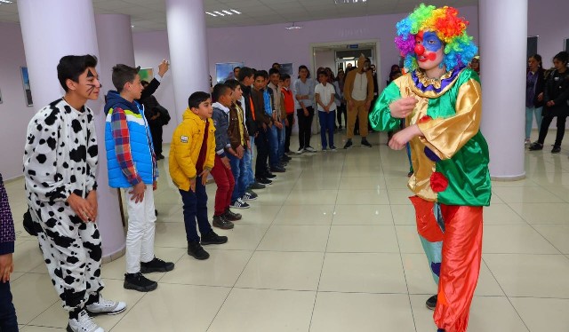 Karayazı'nın çocukları Yakutiye'de