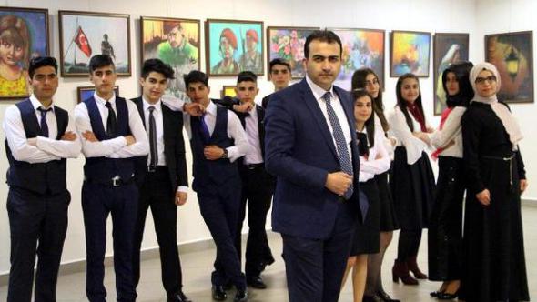 Erzurum'da Liselilerin eserleri büyüledi