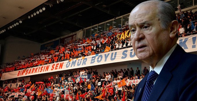 AK Parti kongresinde 'Bahçeli' detayı