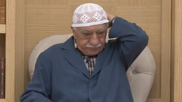 Gülen'in hastanesinde dikizleme skandalı