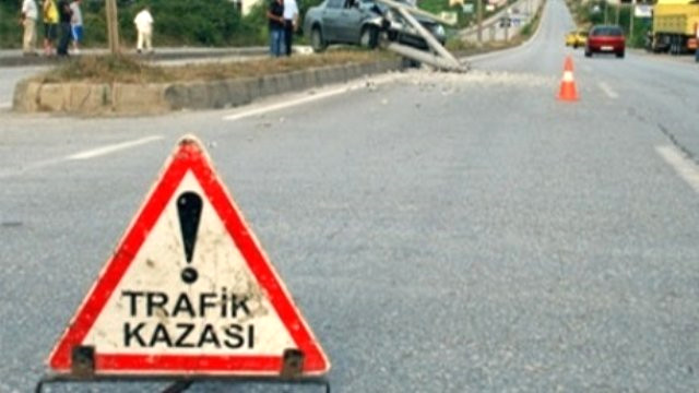 Trafik Kazası: 1 Ölü, 1 Yaralı