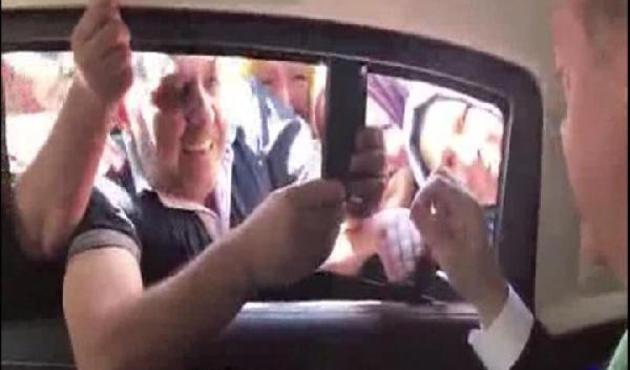 Erdoğan'ın makam arabasından canlı yayın yaptı