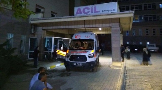 Erzurum'da Trafik Kazası: 2 Yaralı!