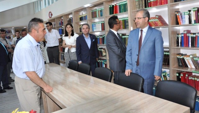 Erzurum cezaevine Kütüphane ve Bayan Kuaförü Hizmete Açıldı