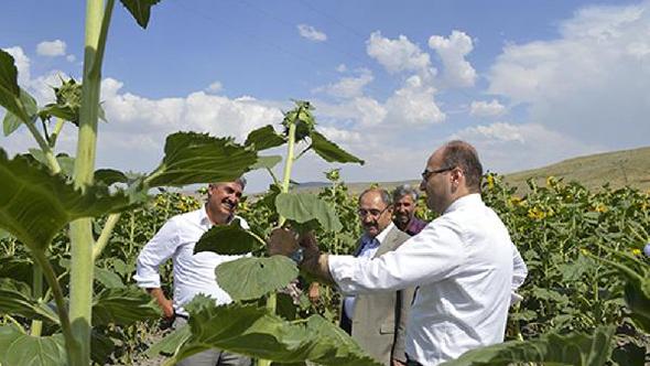 Demir: Üreten çiftçinin yanındayız