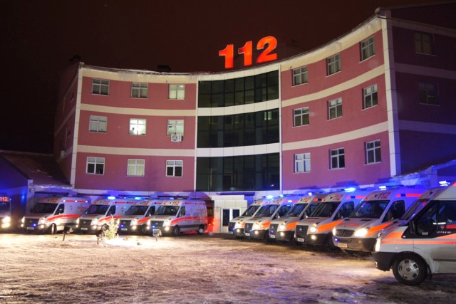 Erzurum 112 Acil Sağlık Ekipleri Şifa Dağıtıyor