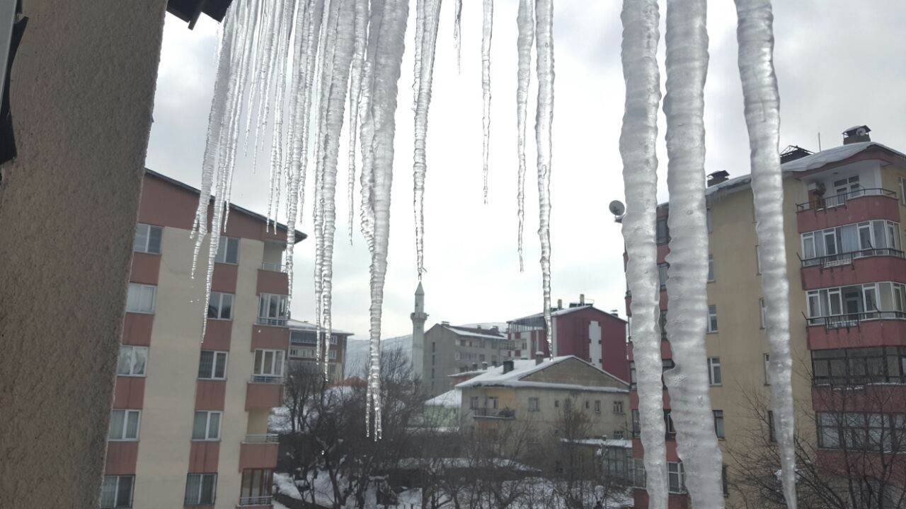 Erzurum'da buz terörü sona eriyor