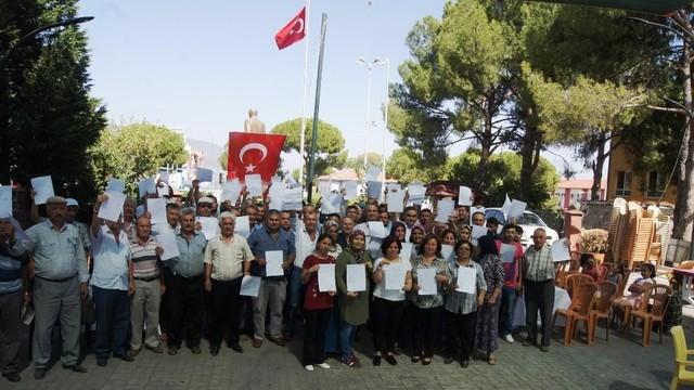Aydın Bozdoğan'da MHP’den 70 kişi istifa etti