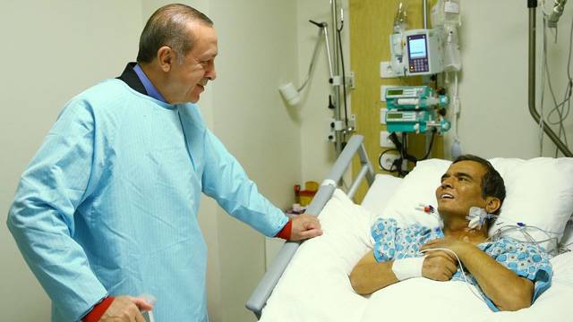 Erdoğan, Naim Süleymanoğlu'nu ziyaret etti