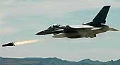 Belçika F-16'ları bombalıyor