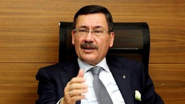 Ahmet Hakan, Melih Gökçek'in istifa edeceği tarihi duyurdu