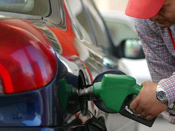 Benzine bir zam daha geliyor