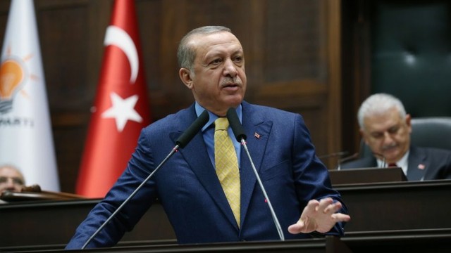 Erdoğan: Akıllı olanlar Türkiye'yi terk etti gitti