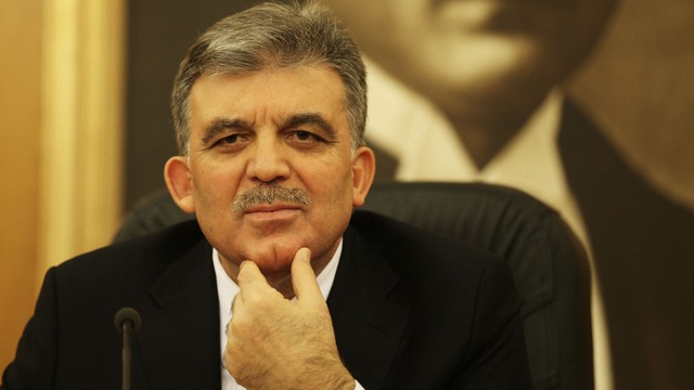 'Abdullah Gül aktif bekleyişe geçti'