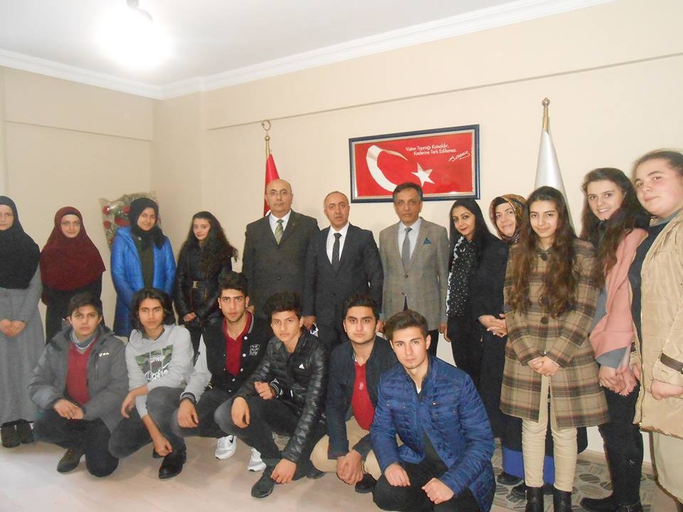 Nevzat Karabag Anadolu Lisesi öğrencilerinden anlamlı bağış