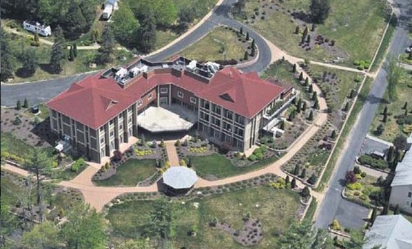 FETÖ elebaşı Gülen'in ABD'deki evi görüntülendi