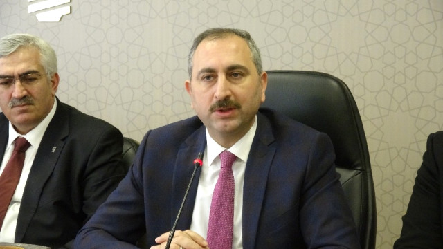 Adalet Bakanı Gül, AK Parti Erzurum İl Teşkilatında Konuştu
