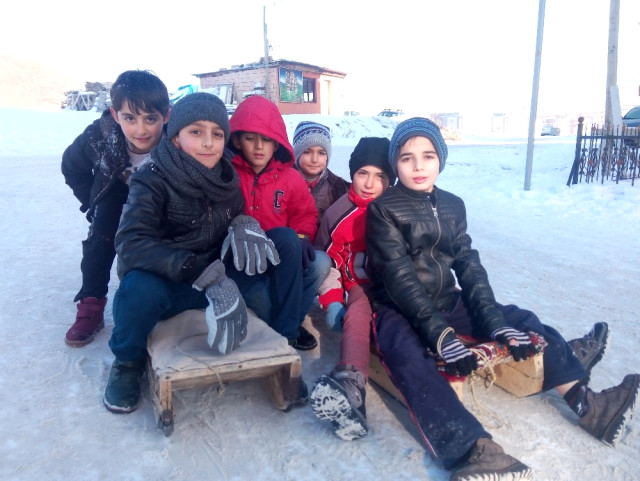 Erzurum'da Çocukların Kızak Keyfi