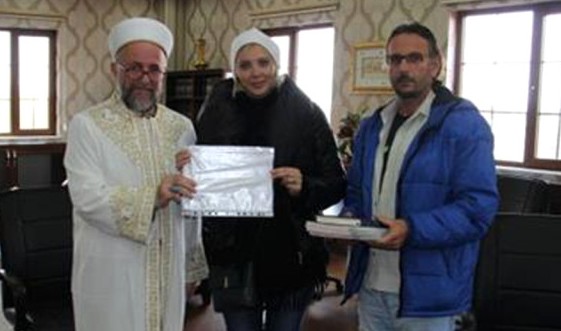 Ukrayna ve Gürcistan Uyruklu İki Kadın Müslüman Oldu