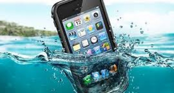 Telefon suya düşünce neler yapmalı?