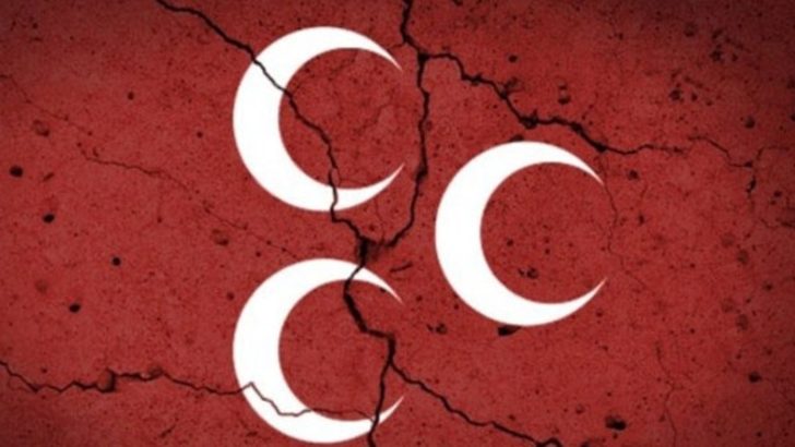 MHP'de Akşener depremi: 150 istifa