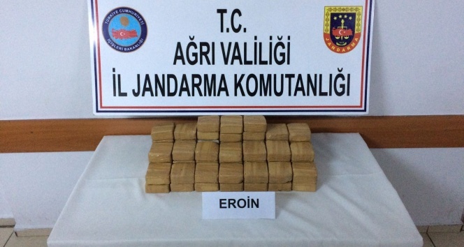 Ağrı’da 27 kilogram eroin ele geçirildi