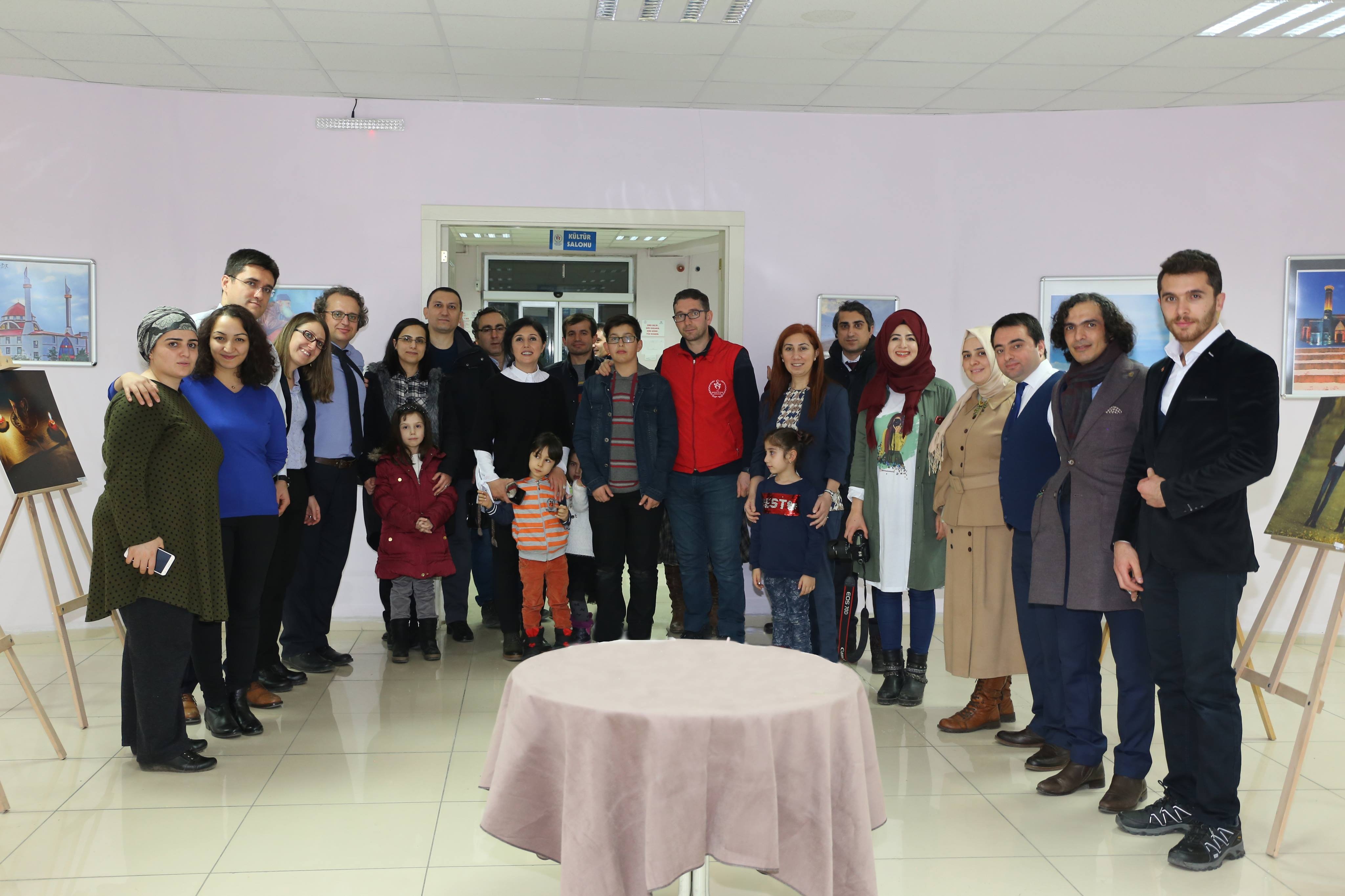 Yakutiye Gençlik Merkezinden Fotoğraf sergisi