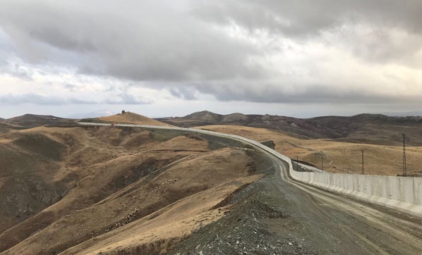 İran sınırındaki duvarın yarısı tamamlandı