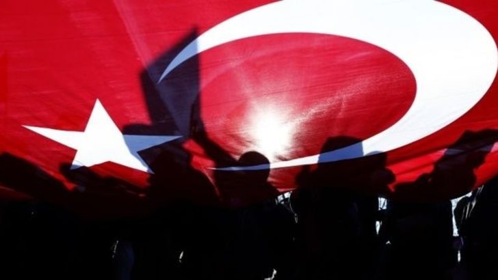 Economist: Türkiye'de Diyanet siyasi İslam'a teslim oluyor