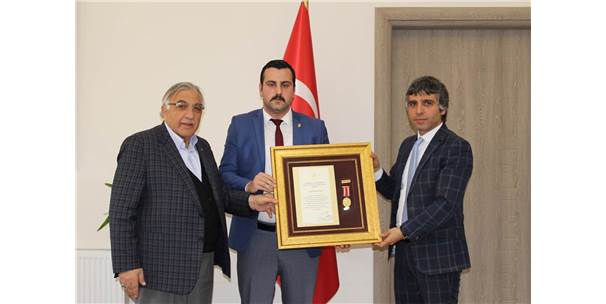 15 Temmuz Gazisi Akçay'a Devlet Övünç Madalyası ve Beratı Verildi