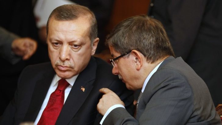 Erdoğan ve Davutoğlu görüşmesinde Abdullah Gül bombası