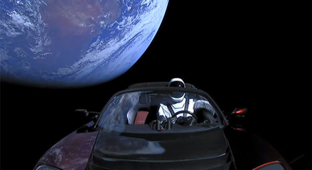 Tesla, Mars'ın yörüngesini ıskaladı! Bakın nereye doğru gidiyor
