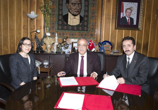 Atatürk Üniversitesi ile Kültür ve Turizm Bakanlığı Arasında Protokol İmzalandı