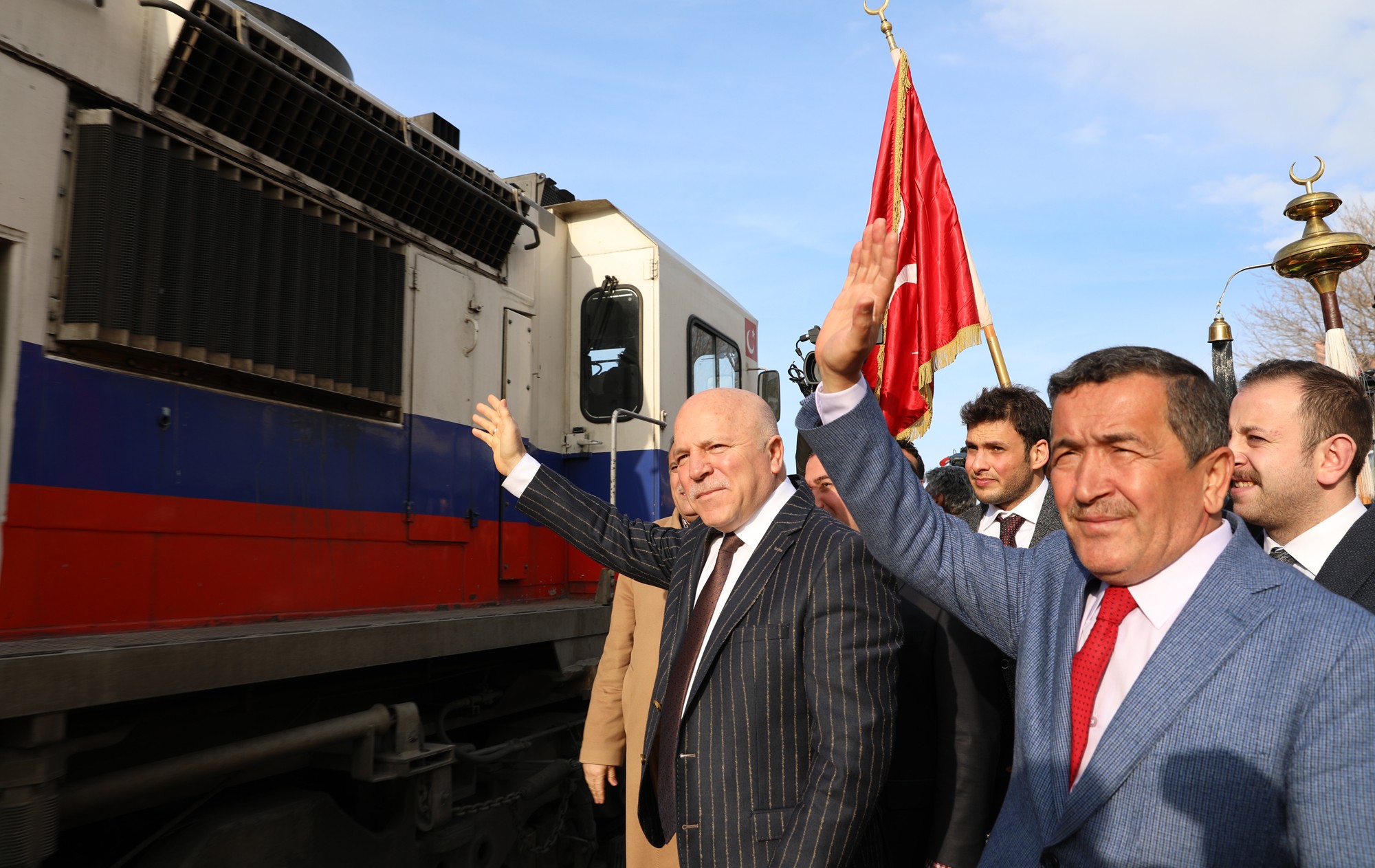 Başkan Sekmen Doğu Ekspresi’nin yolcularına Erzurum’u tanıttı