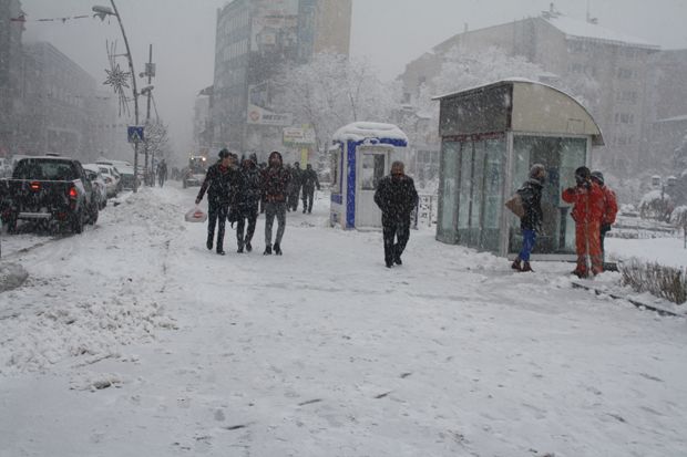 Erzurum'da Kar Yağışı