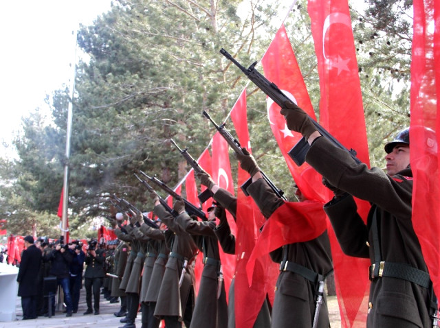 Çanakkale Zaferi'nin 103. Yıl Dönümü Erzurum'da Kutlandı