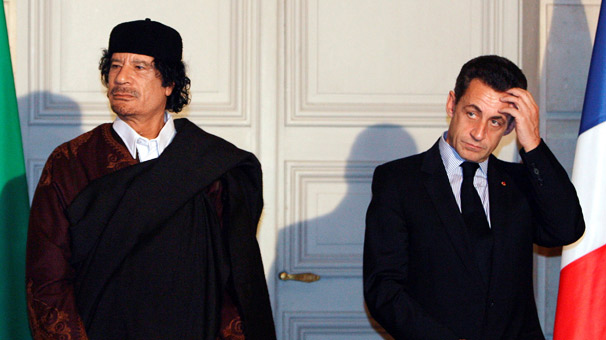 Sarkozy gözaltında! Dünya çalkalanıyor...