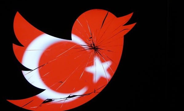 Twitter'ı çökerten hata