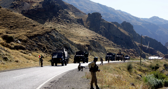 Tunceli'de teröristlerle sıcak temas