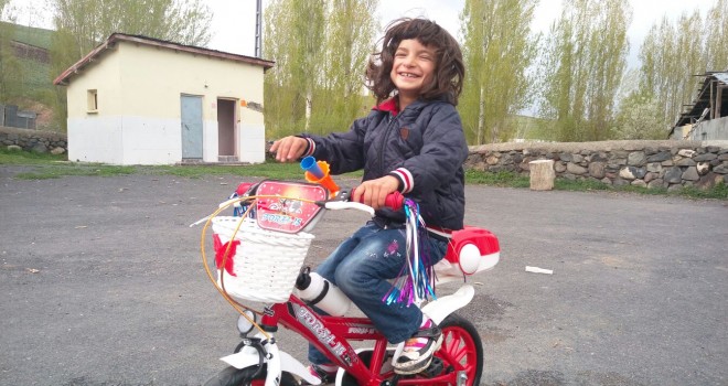 Erzurumlu Zehra’ya ‘teze bisiklet’