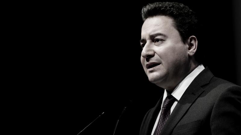 Ali Babacan geri mi dönüyor?