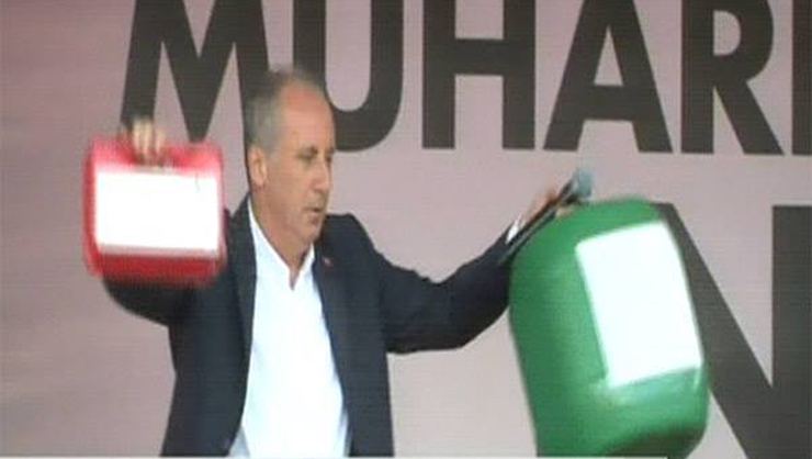 Muharrem İnce, kürsüye bidonlarla geldi, vatandaşa seslendi