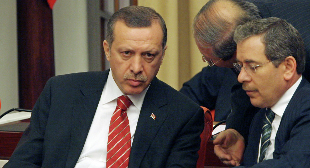Şener: Erdoğan, unvanlarının hepsini bana borçlu