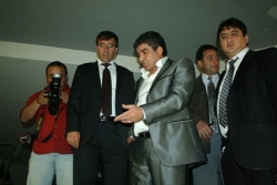 Erkal, tesisleri gezdi