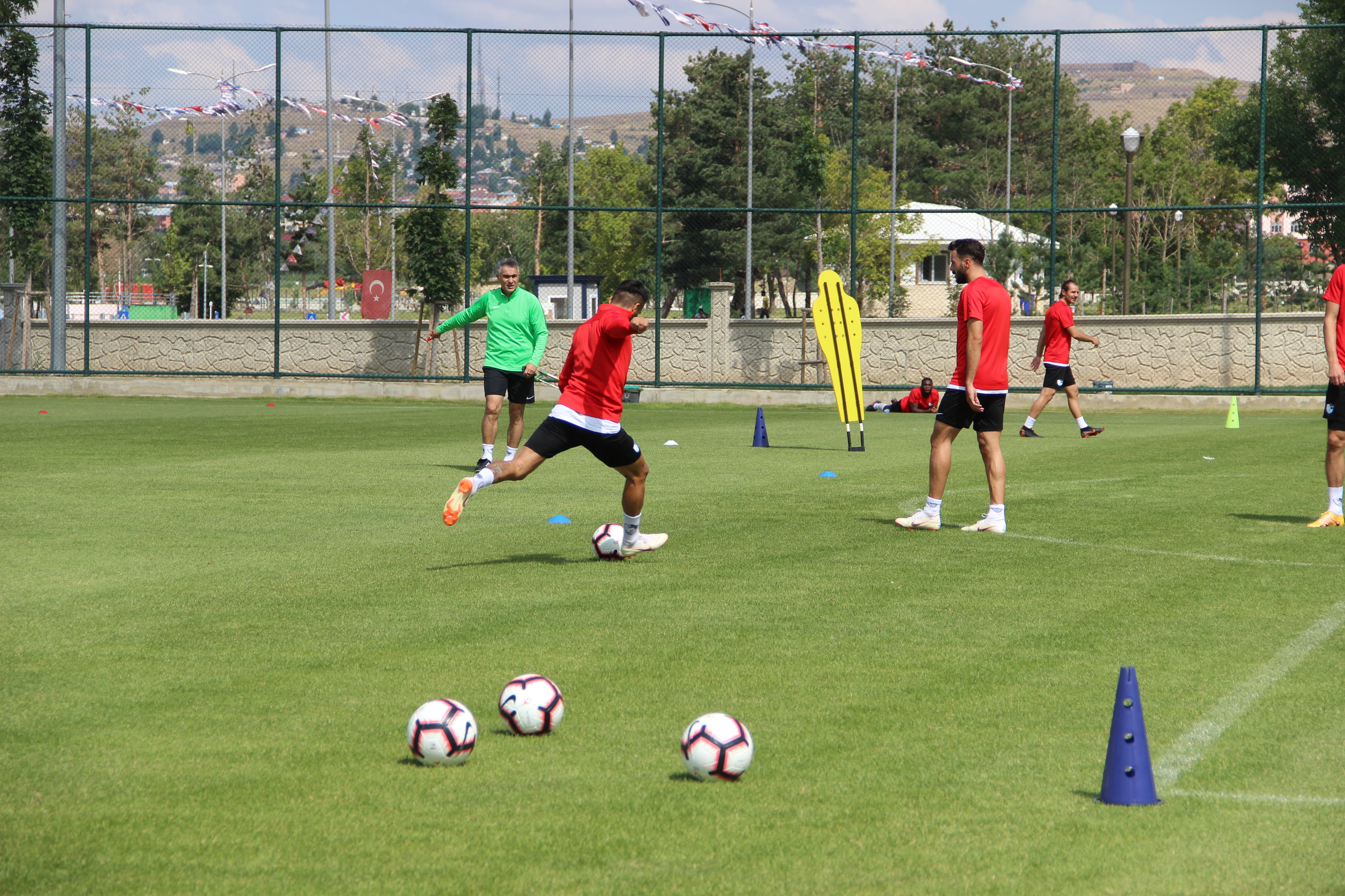 B.B. Erzurumspor Atiker Konyaspor maçı hazırlıklarını tamamladı